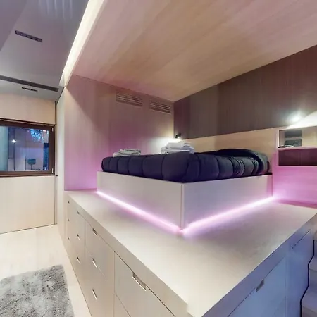 Appartement 5 Stars * - Luxury House *